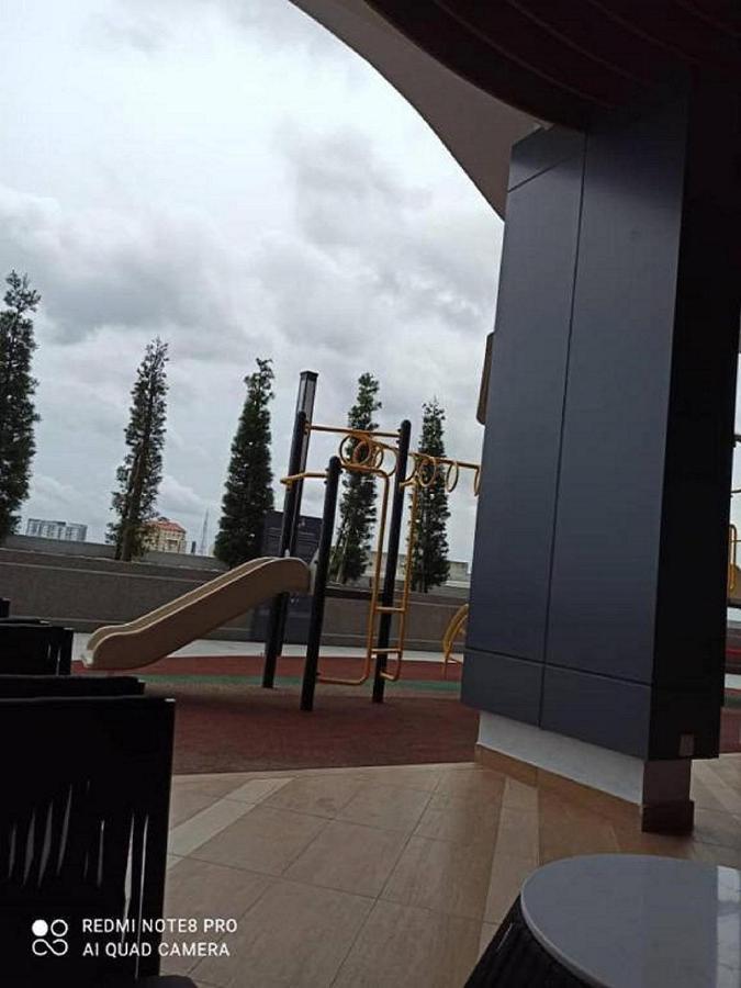 Zulanie Suite at Troika Residence, Cozy&Comfort, Free Wifi&Netflix Kota Bharu Exterior foto