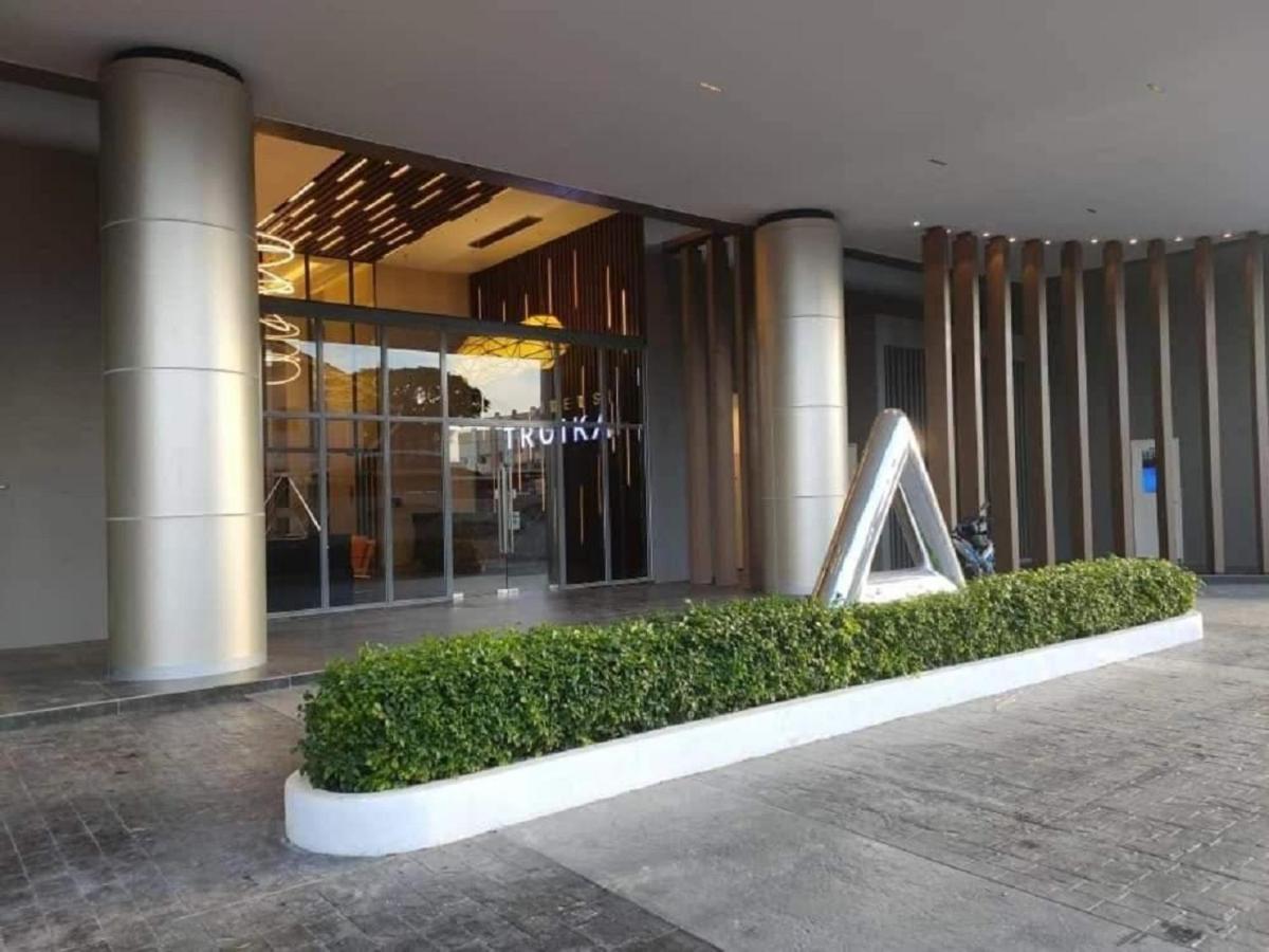 Zulanie Suite at Troika Residence, Cozy&Comfort, Free Wifi&Netflix Kota Bharu Exterior foto