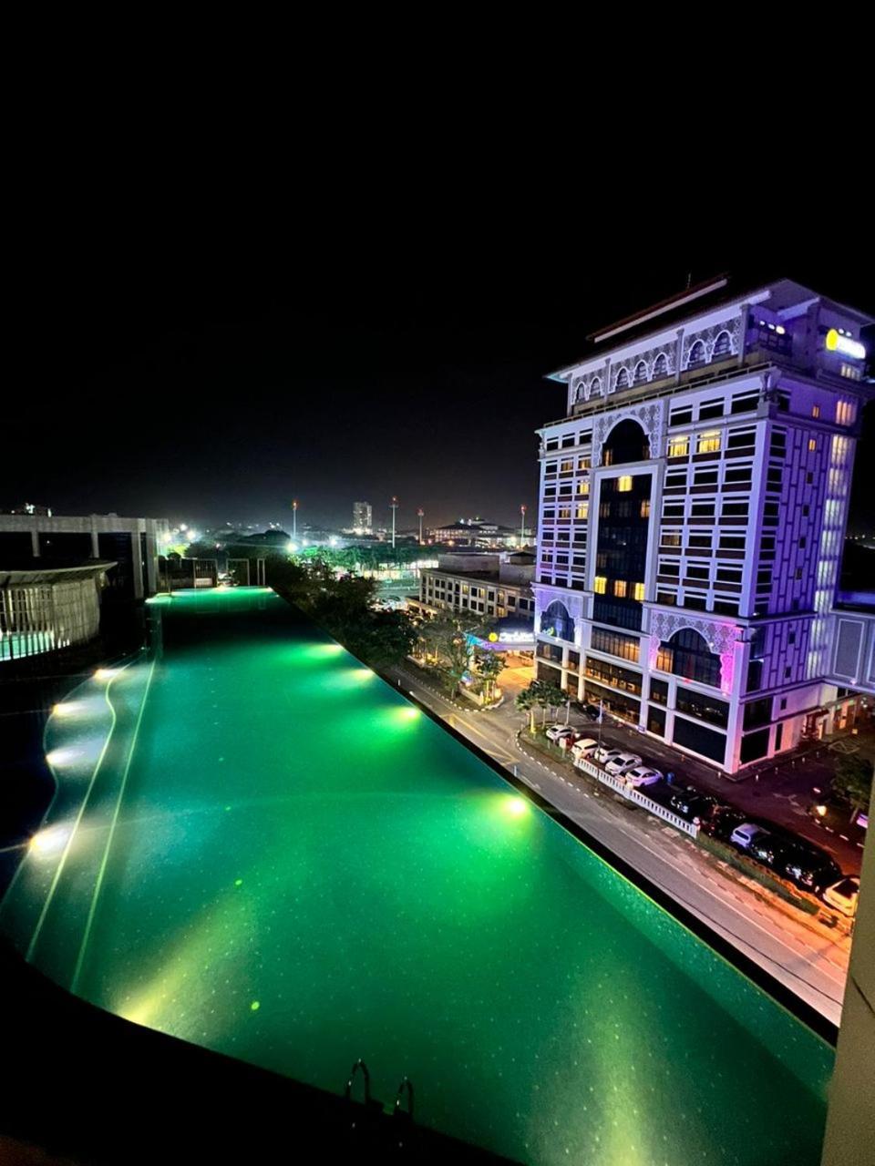 Zulanie Suite at Troika Residence, Cozy&Comfort, Free Wifi&Netflix Kota Bharu Exterior foto