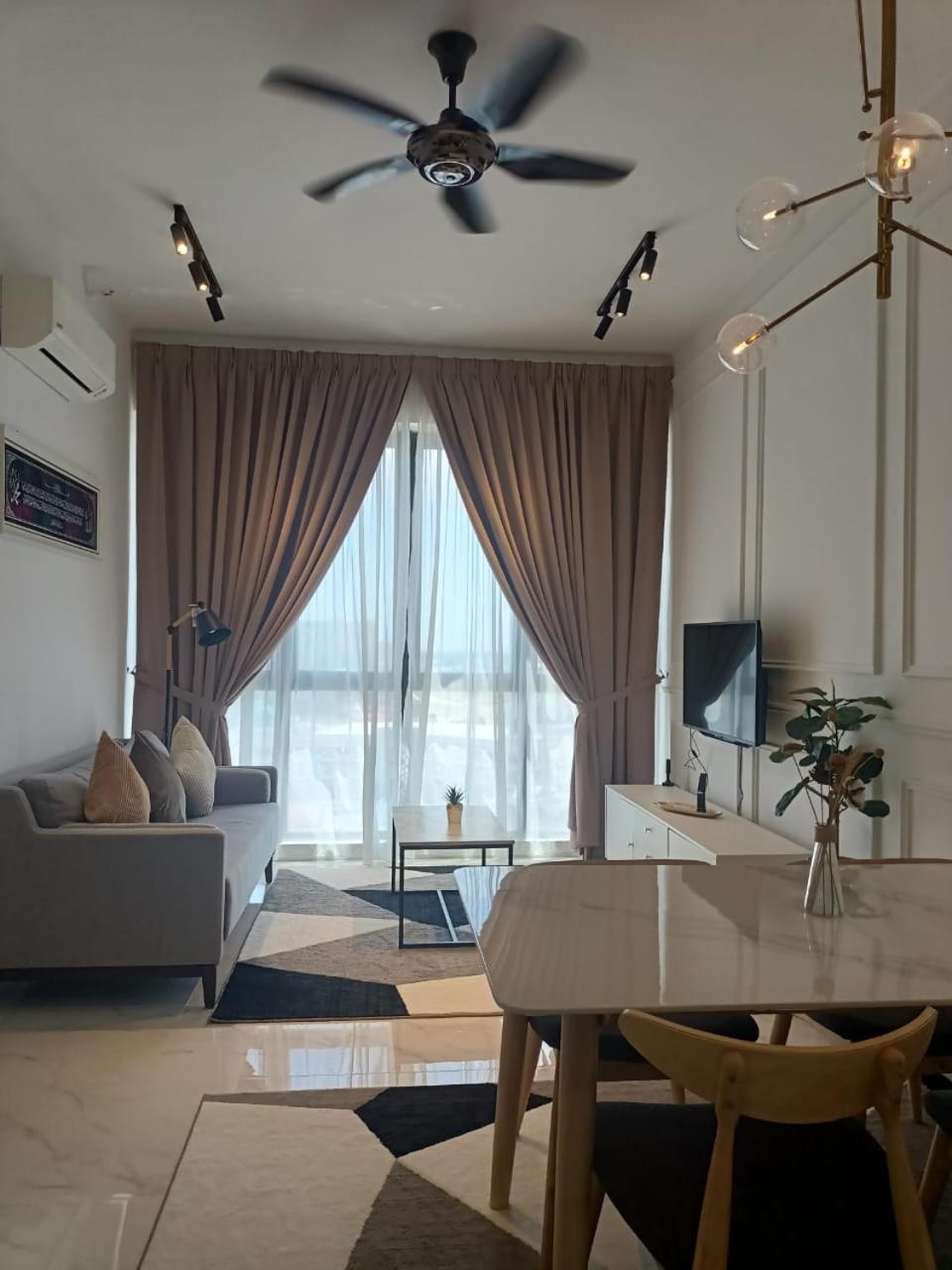 Zulanie Suite at Troika Residence, Cozy&Comfort, Free Wifi&Netflix Kota Bharu Cameră foto